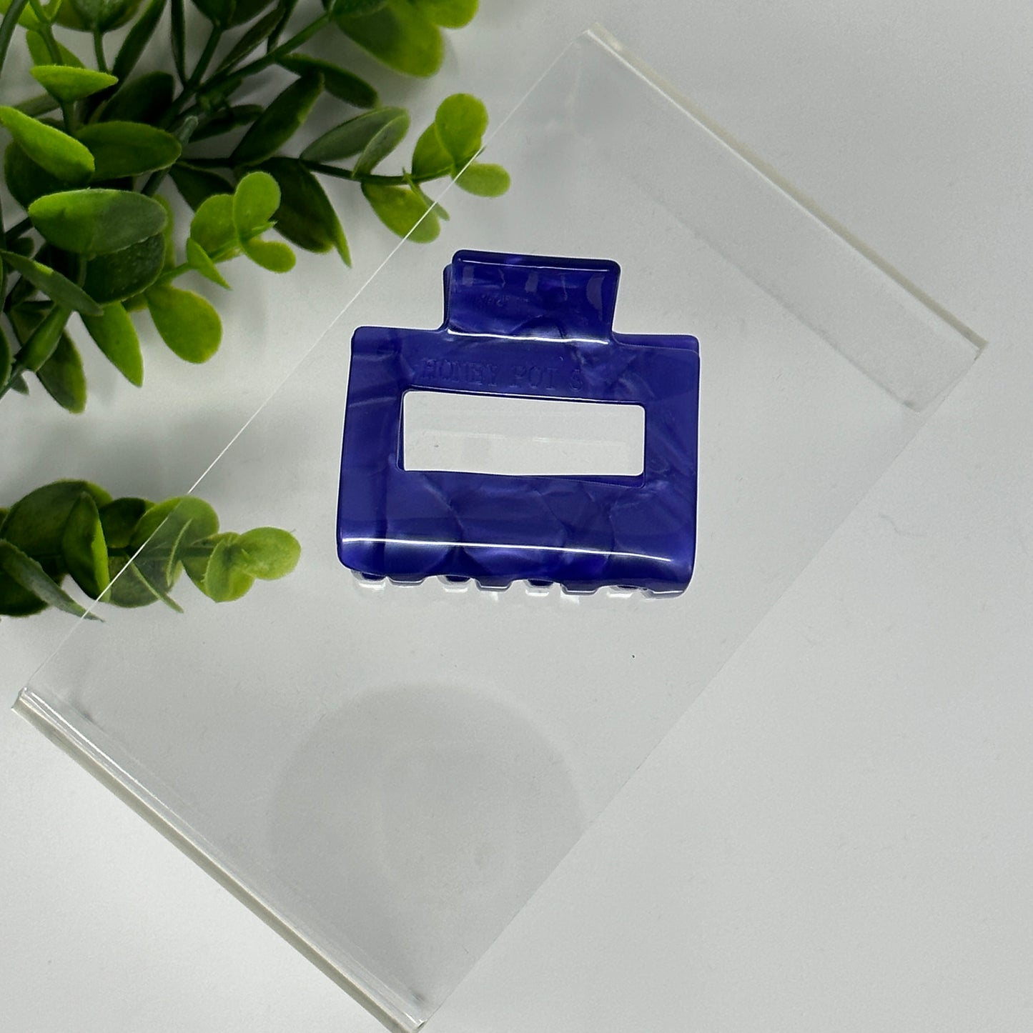 Ultra Violet Claw Clip