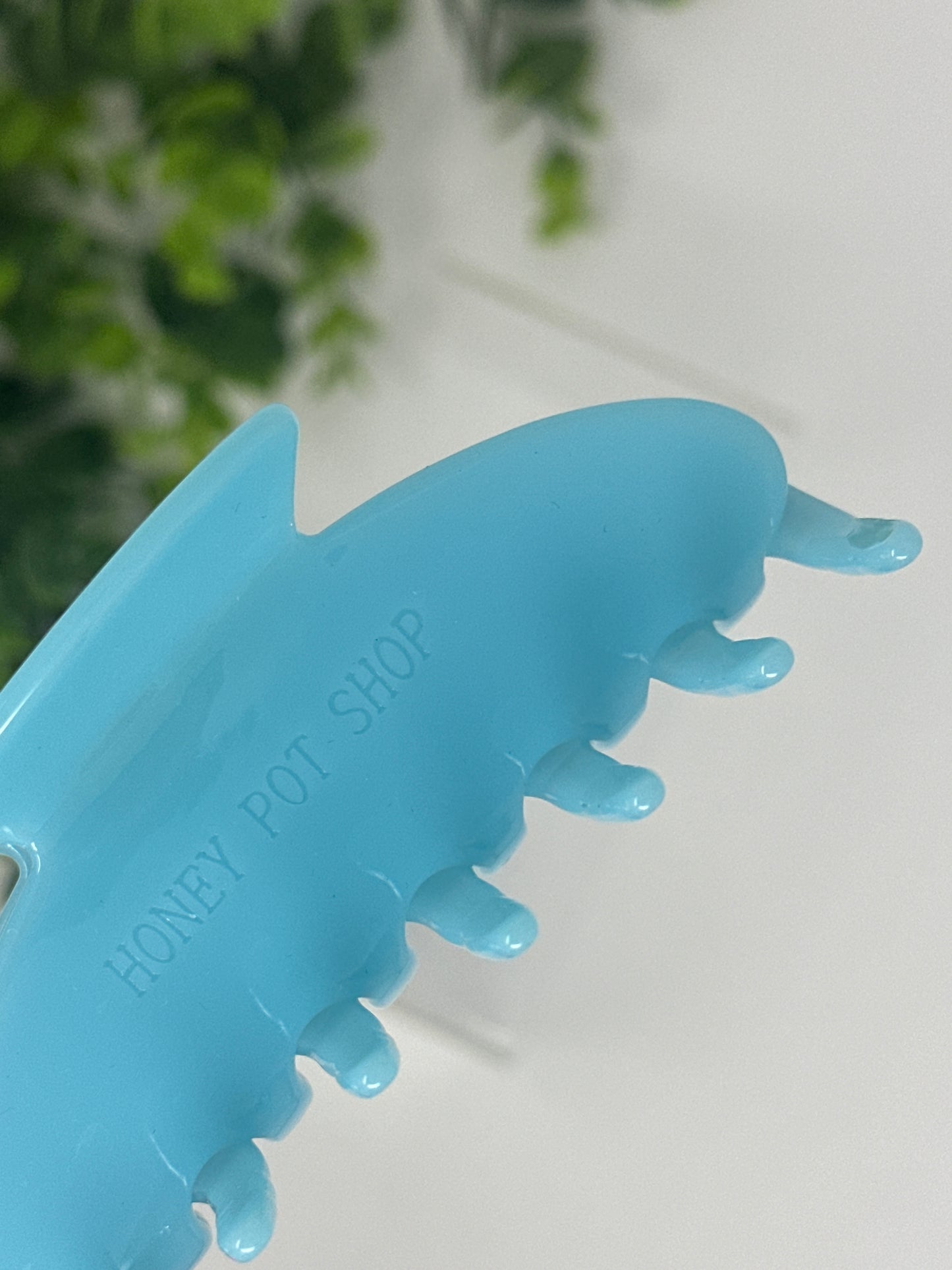 Sky Blue Round Claw Clip