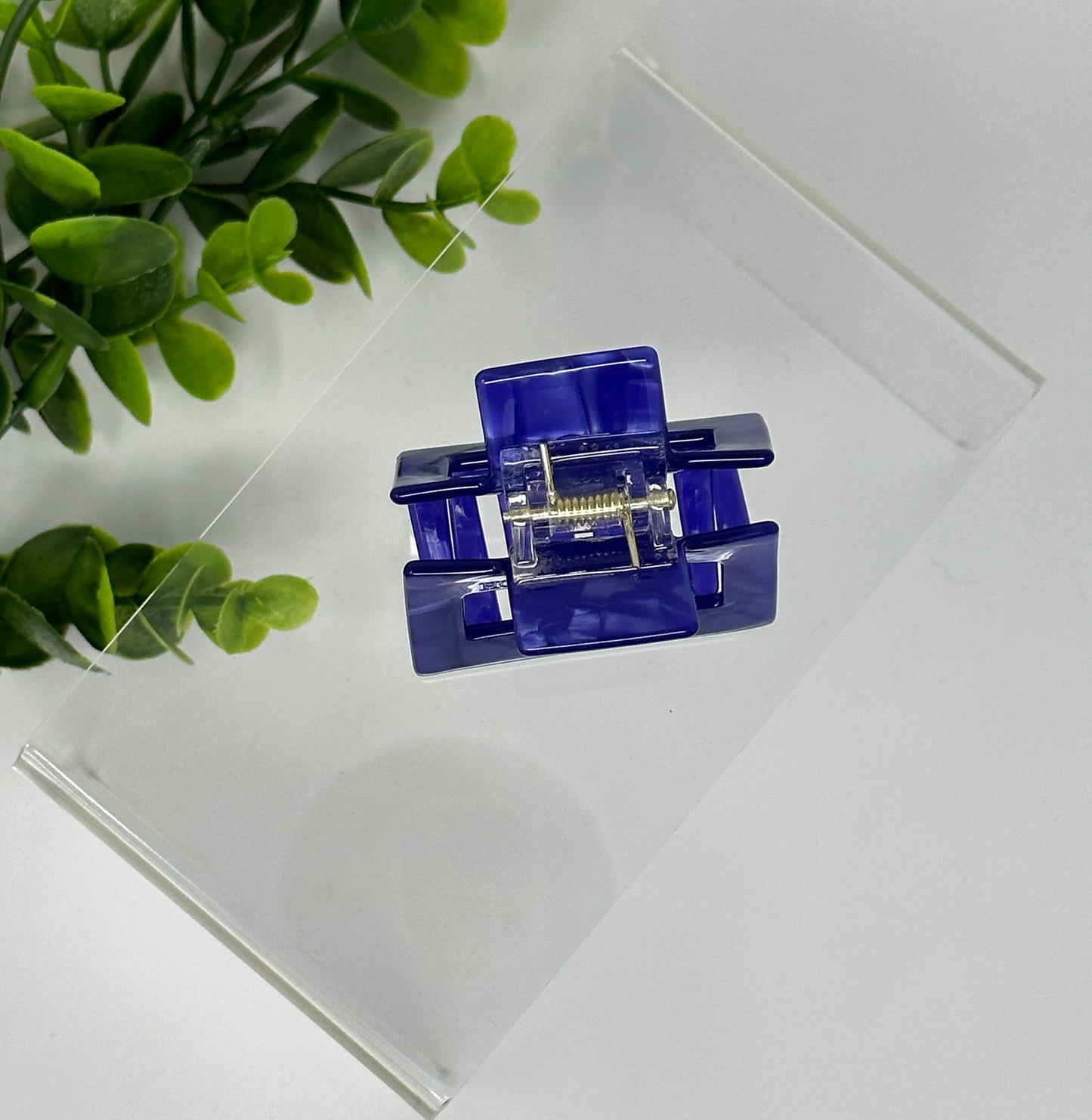 Ultra Violet Claw Clip