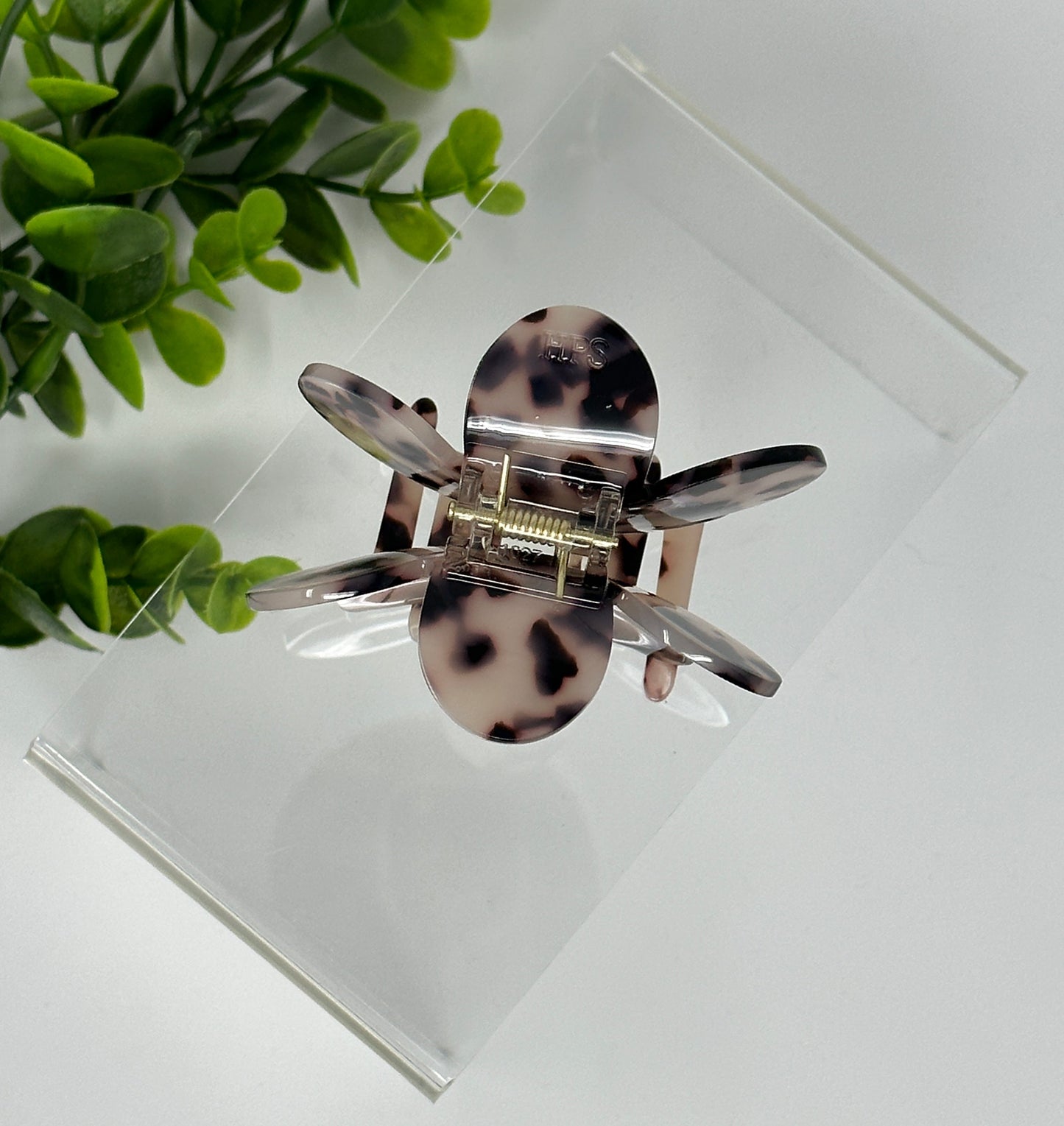 Tortoise Flower Claw Clip