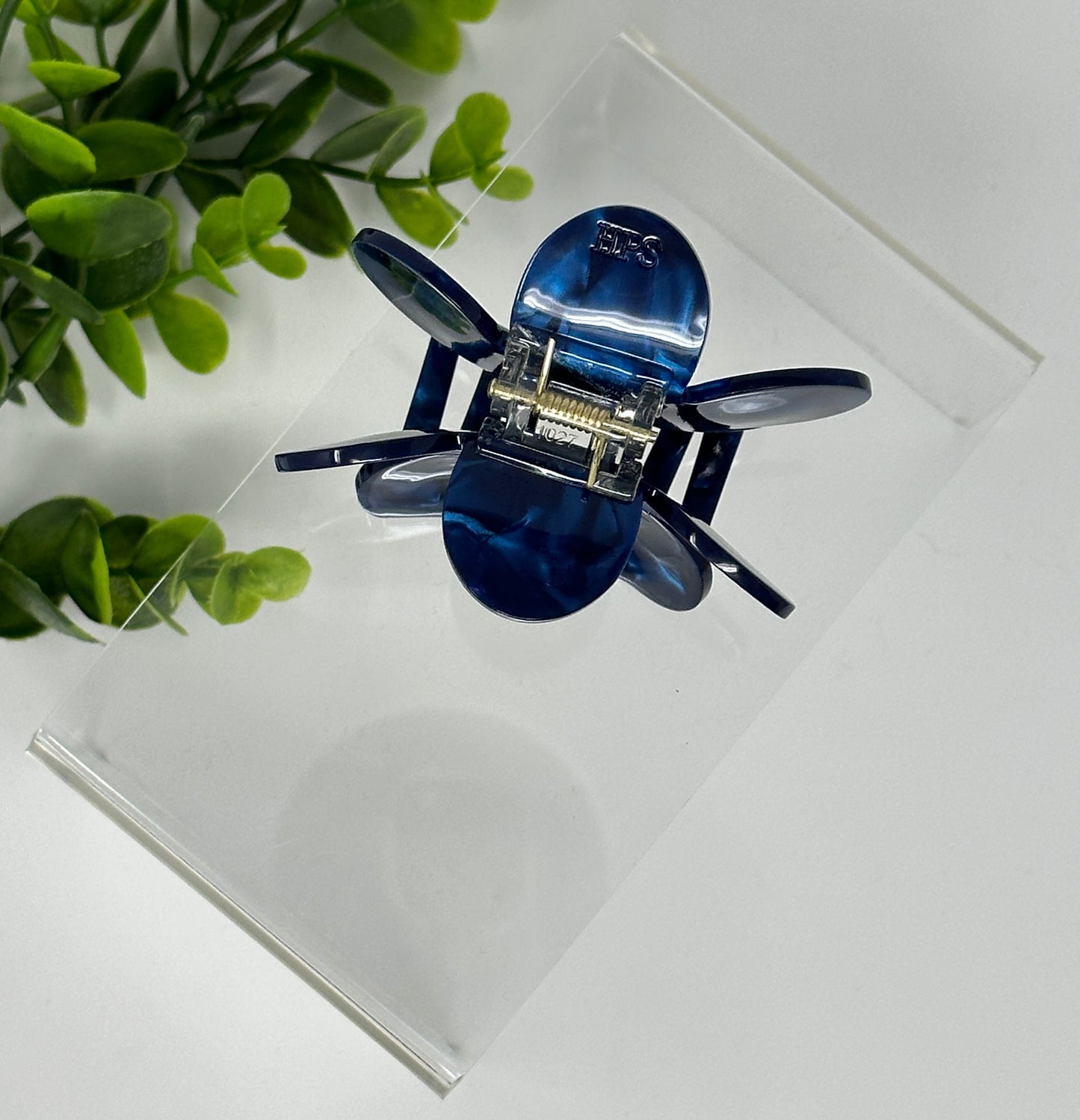 Sapphire Flower Claw Clip